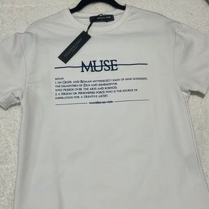 Maniere de voir white top “ Muse”